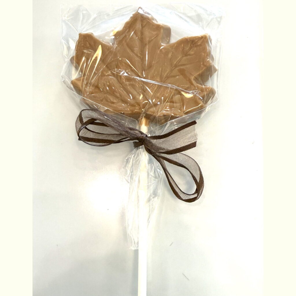 Maple Leaf Lollipop - Gold Chocolate 35g